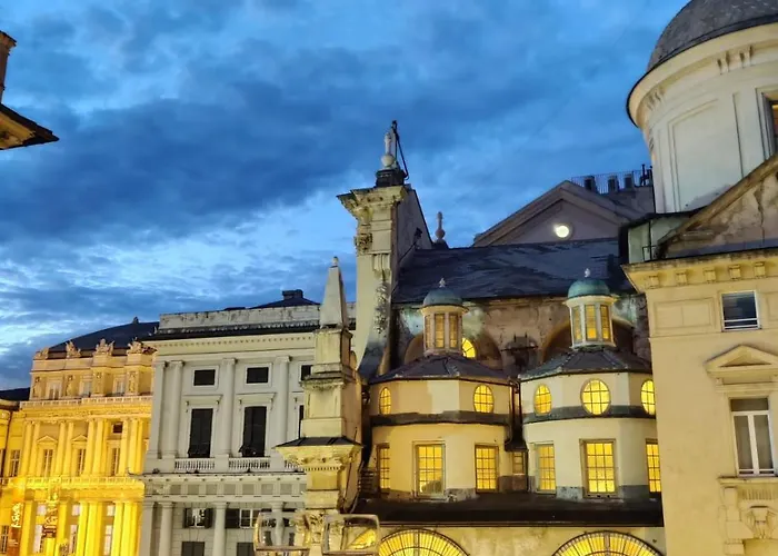 Affreschi Con Vista Ducale *