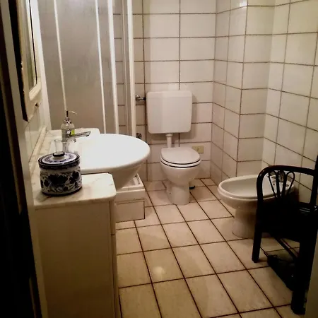 Affreschi Con Vista Ducale